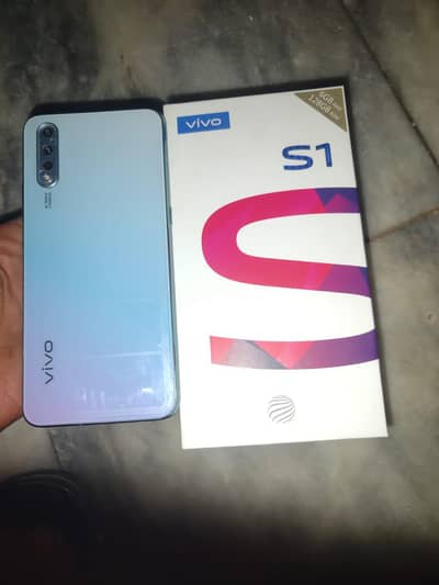 vivo s1 condition 10/9 with box panal local hai no any fault