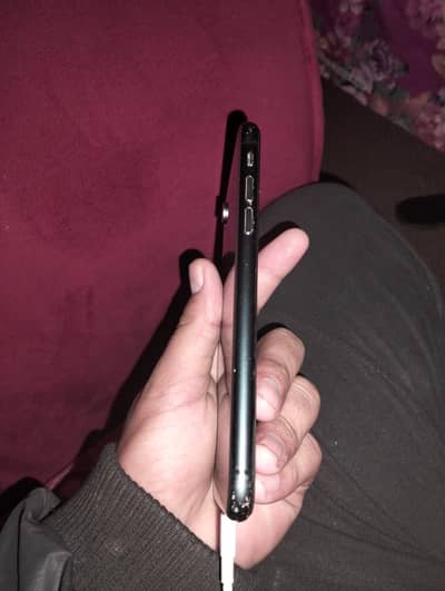 iPhone XR (gb/128) all okay only back crack 03134602840