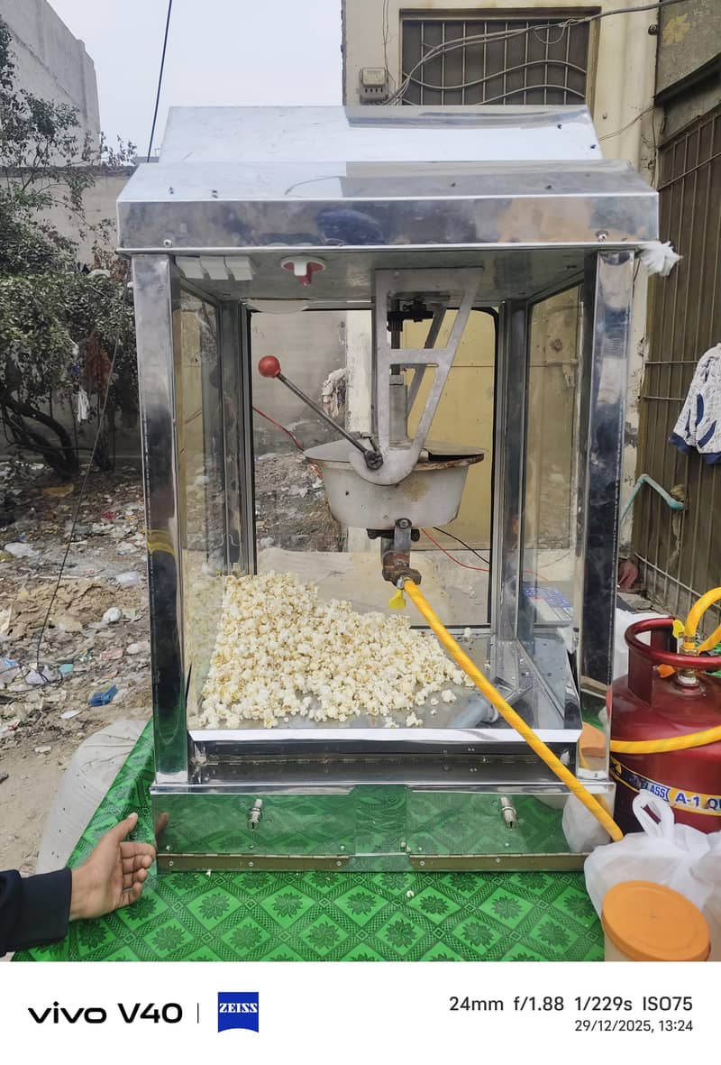 popcorn machine 0