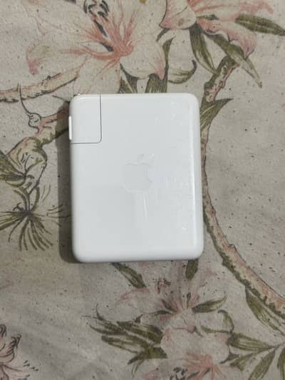 Apple Type c 140watt Charger