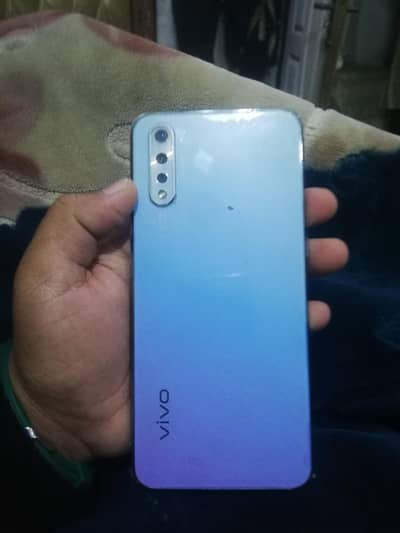 vivo s1 for sale 256gb ROM. . . . 03049999653