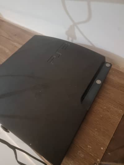 Playstation 3 PS3 Good Condition (7 Games Installed+ More on Demand)