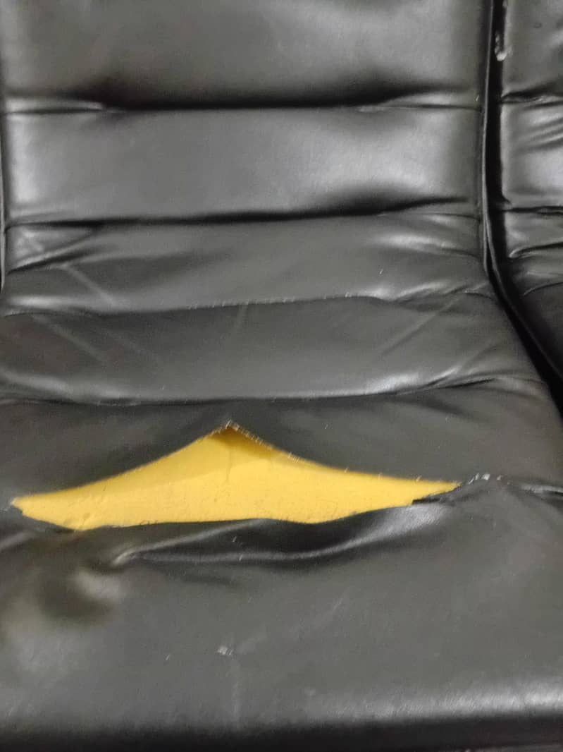single seater sofa 0