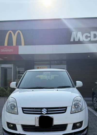 2018 model swift dlx total genuine