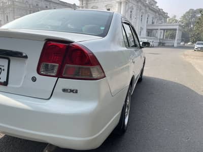 Civic Exi 2004
