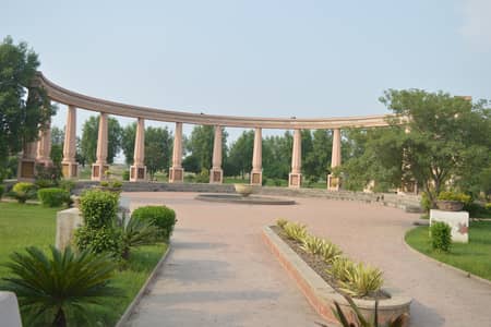 20 Marla Most Beautiful Prime location (on main 150ft road)plot with possession for Sale in Block L