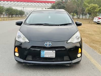 Toyota Aqua 1.5 G 03305081827 full option for sale.