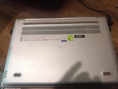 LAPTOP-IN4S4NE5 IdeaPad 720S-141KB