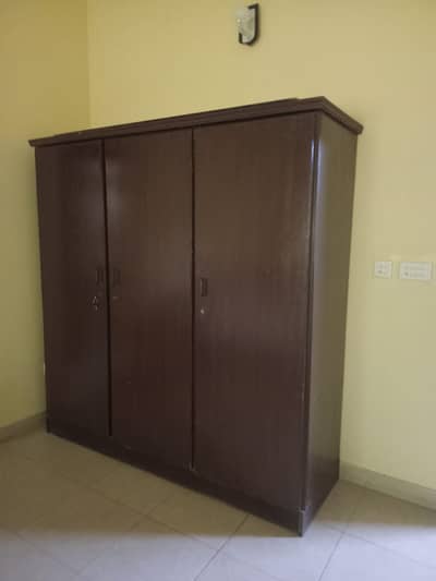 3 door wardrobe for family