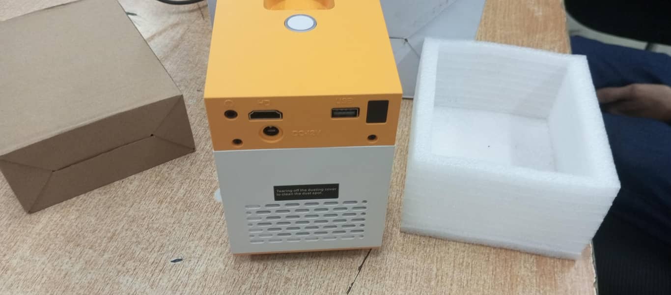 Mini projector 2