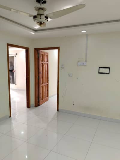 Two Bed room unfarnsihed flat available in E-11/4