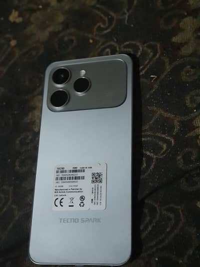 tacno spark 40  6/128