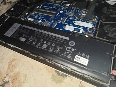 Alienware X17 R2 – Imported Battery & Original Charger Included