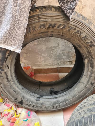 revo fortuner tyres available 265/60/18 Dunlop mechelen 235/35/18