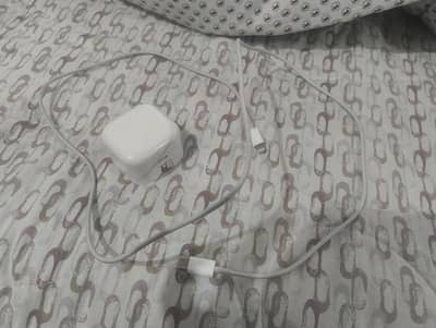 iPhone 20 W charger and lightning cable