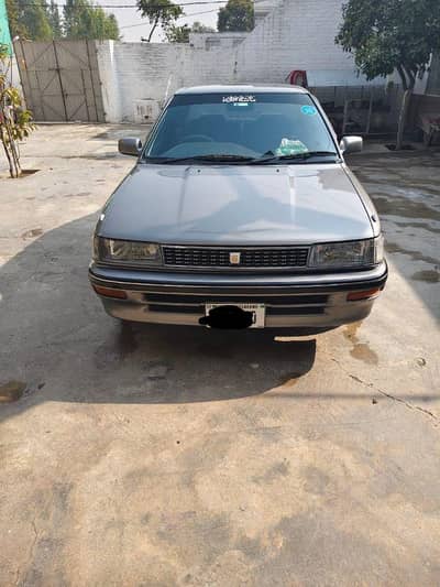 Toyota Corolla Model 1990
