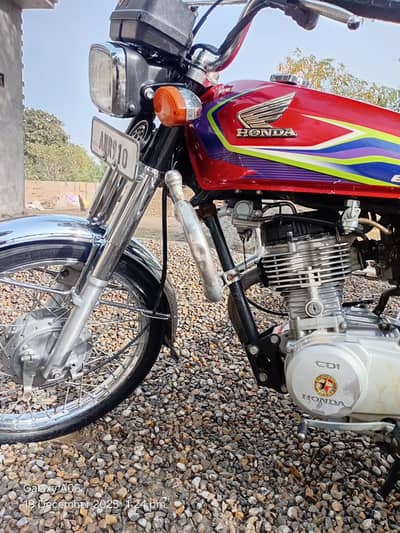 Honda 125 2017 model mona Chakwal  mobile and whatsapp 03485111794