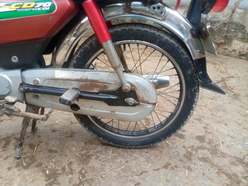 گڈ کنڈیشن بائیک فار سیل ڈاکومنٹ کلیئر بائیو میٹرک ساتھ ارجنٹ سیل 5