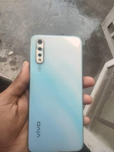 vivo s1