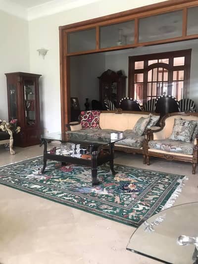 Independent Rooms W/Kitchen, Separate Gate and Entrance-Females