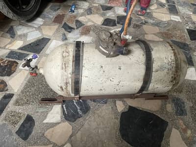 LPG KIT AND CYLINDER