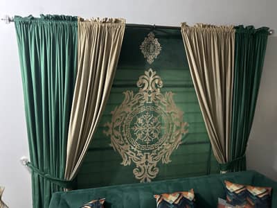 Curtains + Blind in almost new condition