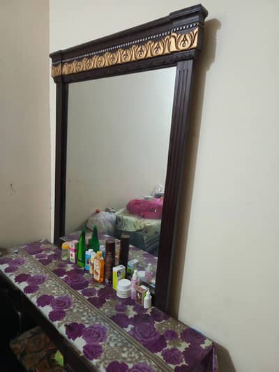 Dresser Available for sale in cheap price
