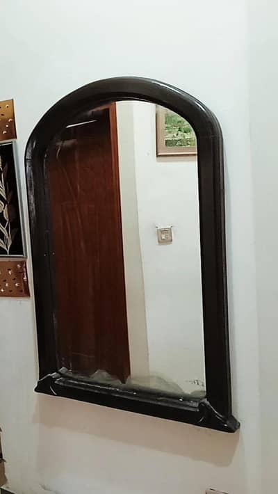Full size mirror, best for longue and room