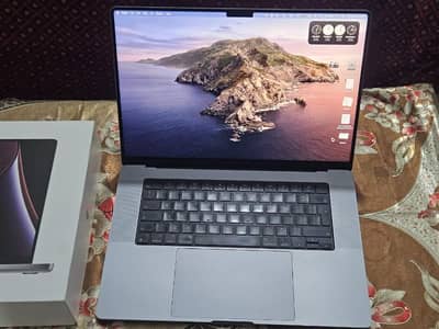 Apple MacBook pro M2