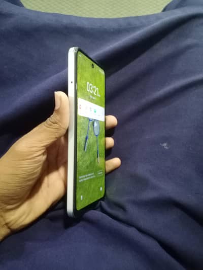 128GBgb pta approval with box cnd 10/10