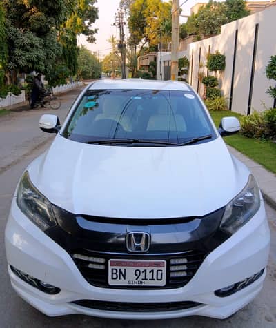 Honda vezel 2014 X white room