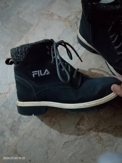 Fila Shoes for men and women Both 10 by 10 condition