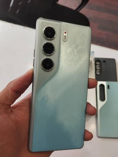 Camon 40 pro