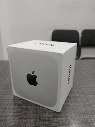 Mac Mini M4/ (16/256)