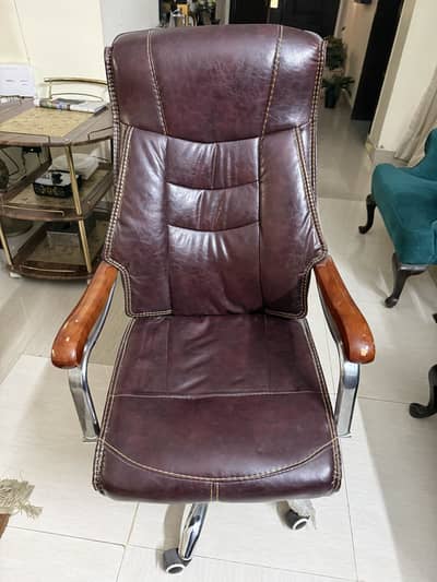 Executive leather office chair