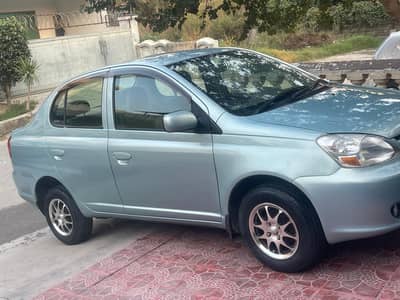Toyota Platz 2004