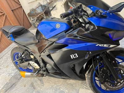 Yamaha  | FZR 400cc  |  Model 2019 | *03106520204* |