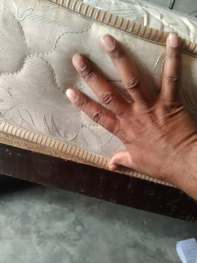 spring mattress 12 inch good condition urgent sale 03020066870