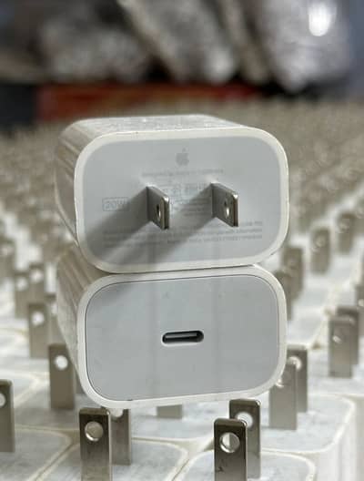 Apple 20w type C ( original )