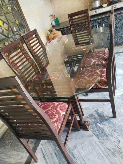 Dining Table with 6 chairs