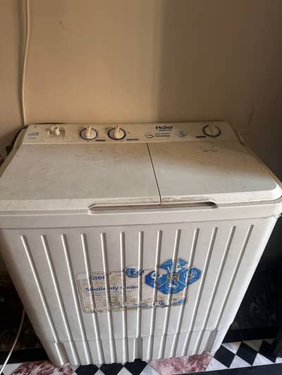 Semi-automatic washing machine (7.5kg) Haier