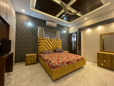 10 marla 3 bed brand new luxury furnished upper portion available in bahria town lahore