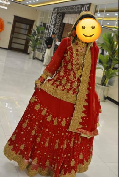 Bridal dress with jewellery