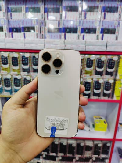 iPhone 16 pro Desert Titanium bypass 10/10