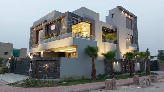 10 MARLA BRAND NEW LUXURY HOUSE FOR SALE