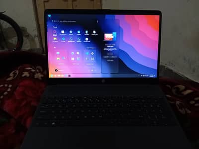 HP 250 G8 I3 10TH GEN 8GB/256 GB NVME SSD FRESH CONDITION