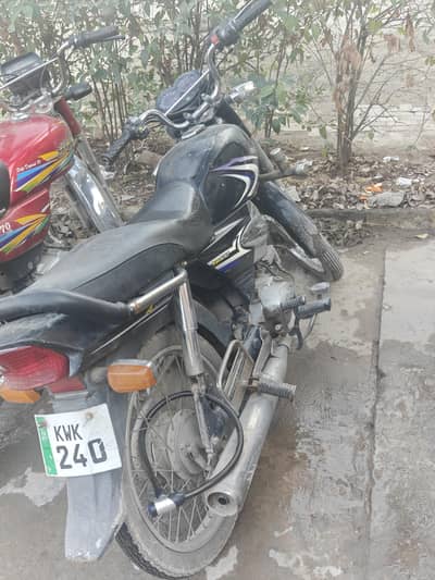 Yamaha Junoon YD 100, 2010 model, condition is okay