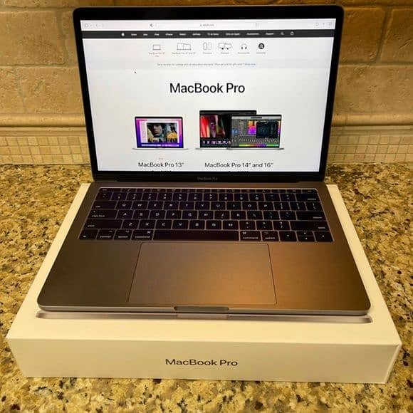MacBook Pro M3 Fast Processor 0