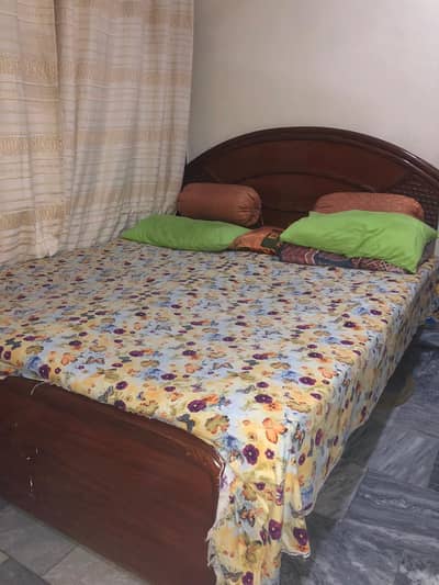 double bed with matress