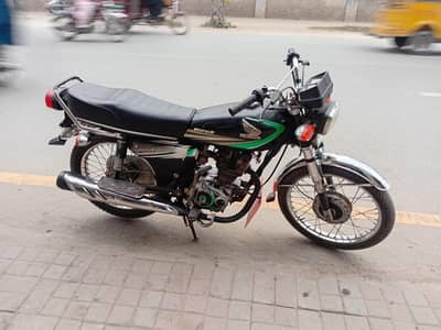 Good condition motorcycle for sale in gujrat
